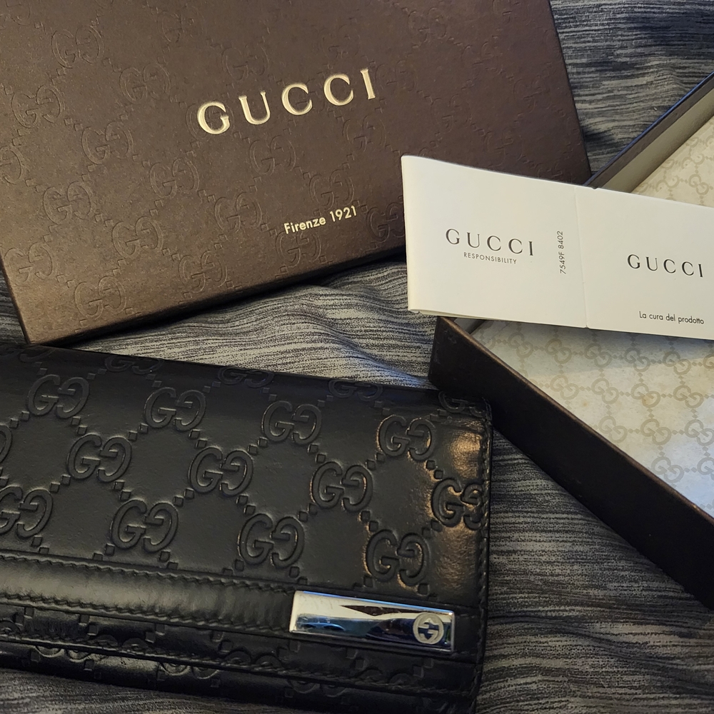 Gucci Black Leather Wallet